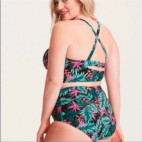 Torrid 6 two piece bikini. High waisted swim brief and supportive top. - Picture 6 of 7